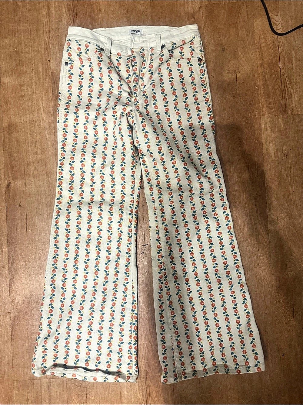 Wrangler x Free People Women's Folksy Floral Print High Rise 70s Flare Stretch D